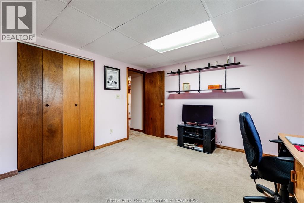 8418 Kingston, Windsor, Ontario  N8S 4R8 - Photo 24 - 26015975