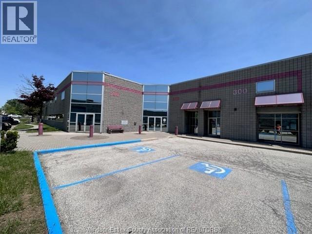 4520 Rhodes Drive, Windsor, Ontario  N8W 5C2 - Photo 3 - 26016046