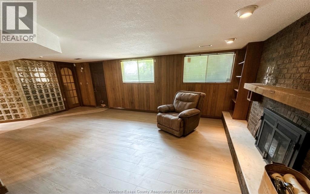 377 Fairway, St. Clair Beach, Ontario  N8N 2Y9 - Photo 18 - 26016063