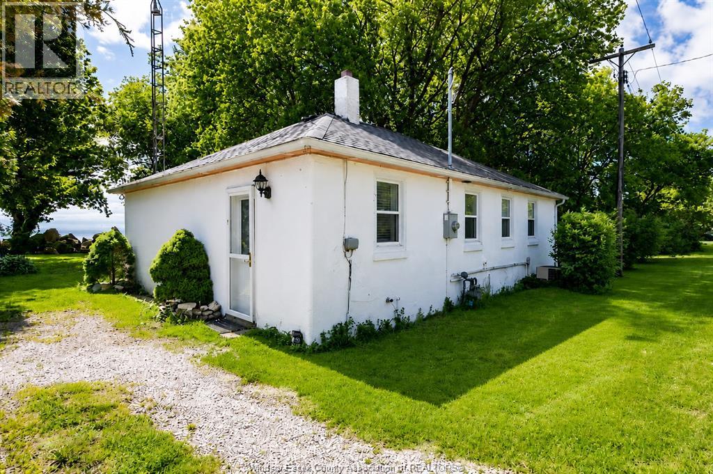 92 Pulley, Leamington, Ontario  N0P 2P0 - Photo 1 - 26016083