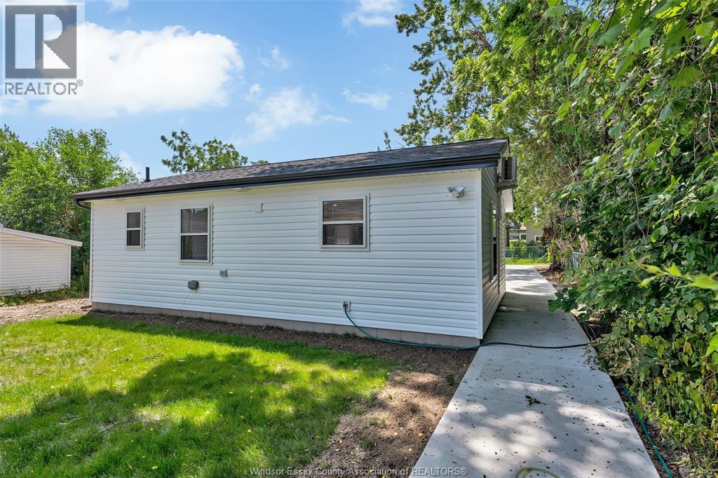 58 Marlborough Street East, Leamington, Ontario  N8H 1W7 - Photo 11 - 26015929