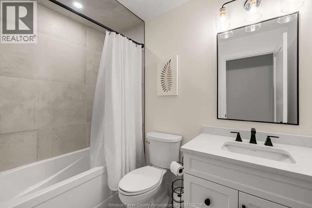 1740 Sprucewood Unit# 203, Lasalle, Ontario  N9J 0E6 - Photo 12 - 26016087