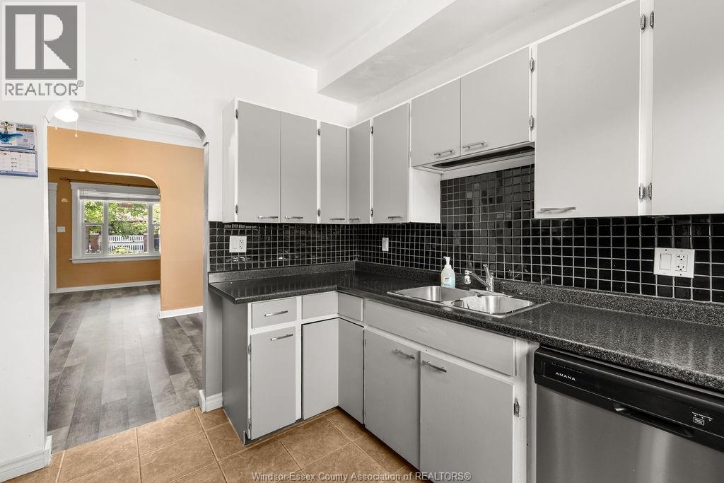 1274 Windermere, Windsor, Ontario  N8Y 3E8 - Photo 12 - 26016086