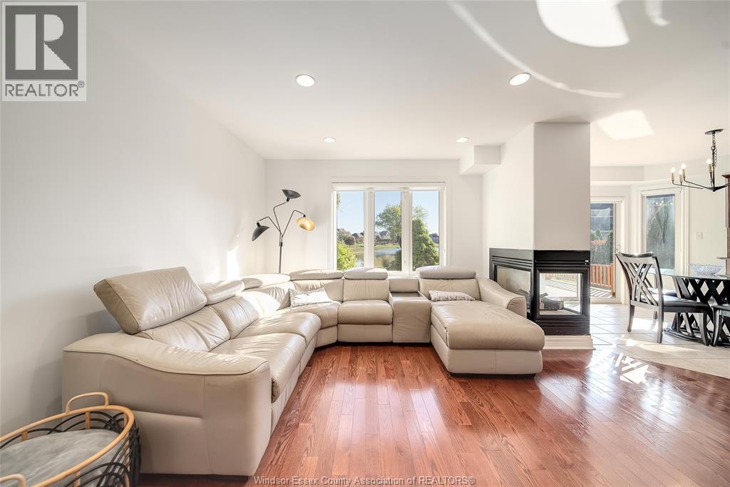 5023 Southwood Lakes Boulevard, Windsor, Ontario  N9G 2Y1 - Photo 4 - 26016097