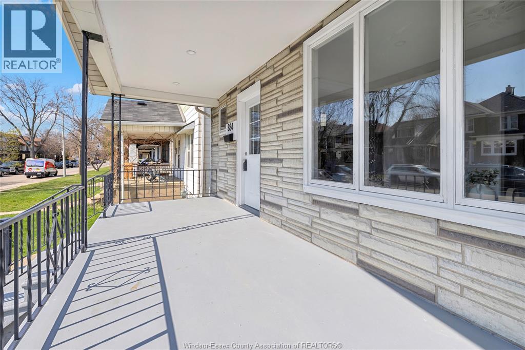 884 Moy, Windsor, Ontario  N9A 2N8 - Photo 4 - 26016092