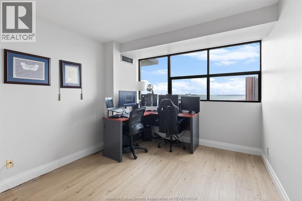 515 Riverside Drive West Unit# 1203, Windsor, Ontario  N9A 7C3 - Photo 7 - 26016101
