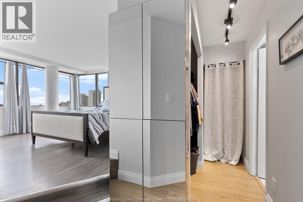 515 Riverside Drive West Unit# 1203, Windsor, Ontario  N9A 7C3 - Photo 8 - 26016101