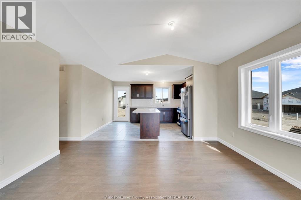 397 Hemlock Lane Unit# Main, Lakeshore, Ontario  N8L 1A9 - Photo 4 - 26016119