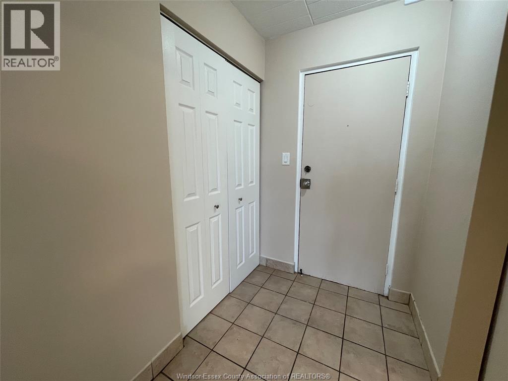 928 Howard Avenue Unit# 7, Windsor, Ontario  N9A 2S6 - Photo 2 - 26016135
