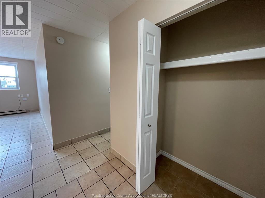 928 Howard Avenue Unit# 7, Windsor, Ontario  N9A 2S6 - Photo 3 - 26016135