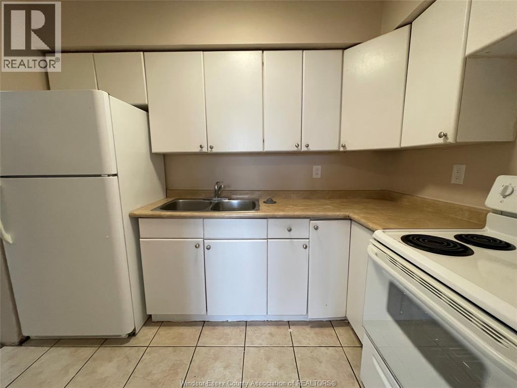 928 Howard Avenue Unit# 7, Windsor, Ontario  N9A 2S6 - Photo 6 - 26016135