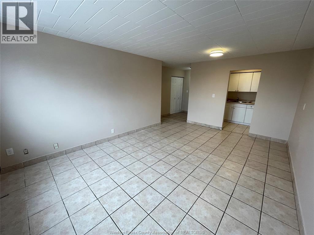 928 Howard Avenue Unit# 7, Windsor, Ontario  N9A 2S6 - Photo 7 - 26016135