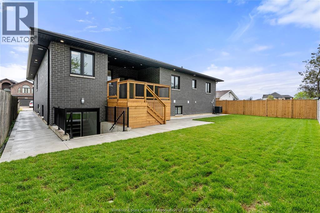 3161 Mcrobbie, Windsor, Ontario  N8R 0A2 - Photo 48 - 26016150