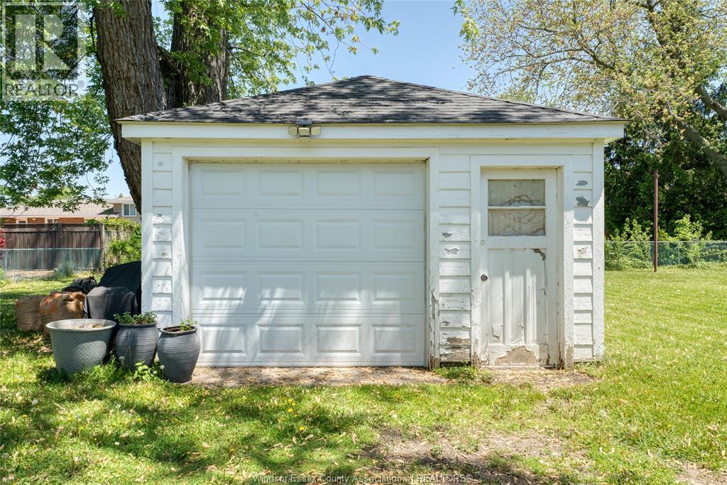 4062 Roseland Drive East, Windsor, Ontario  N9G 1Y4 - Photo 36 - 26016169