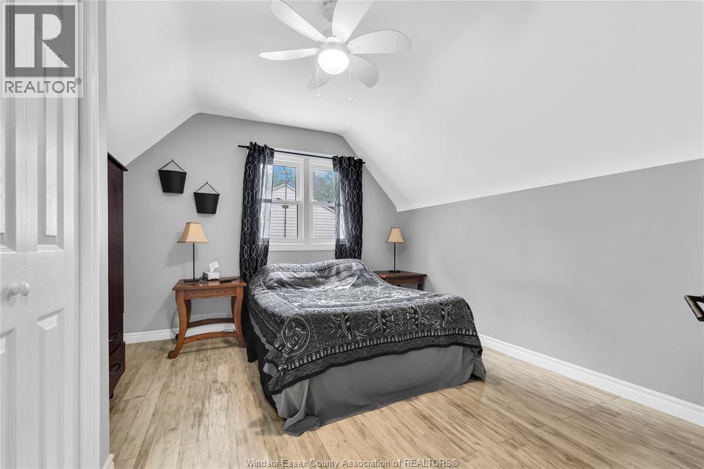 2337 Parkwood Avenue, Windsor, Ontario  N8W 2K3 - Photo 21 - 26016156