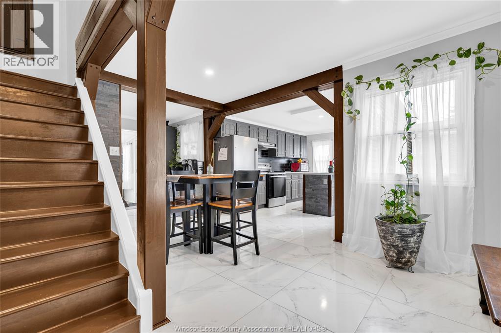 2337 Parkwood Avenue, Windsor, Ontario  N8W 2K3 - Photo 6 - 26016156