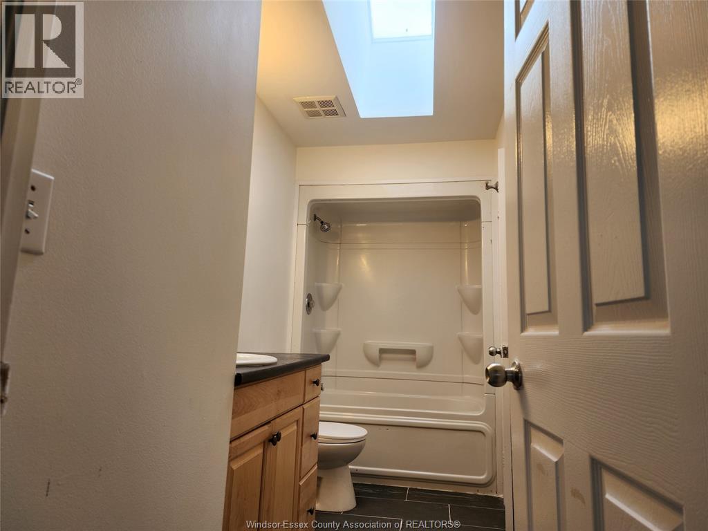 12769 Lemire Street, Tecumseh, Ontario  N8N 4V1 - Photo 12 - 26016170