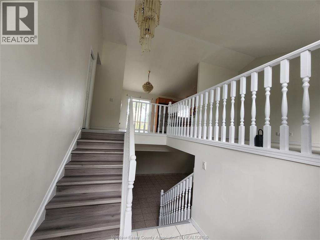 12769 Lemire Street, Tecumseh, Ontario  N8N 4V1 - Photo 3 - 26016170