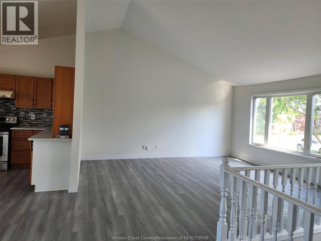 12769 Lemire Street, Tecumseh, Ontario  N8N 4V1 - Photo 5 - 26016170
