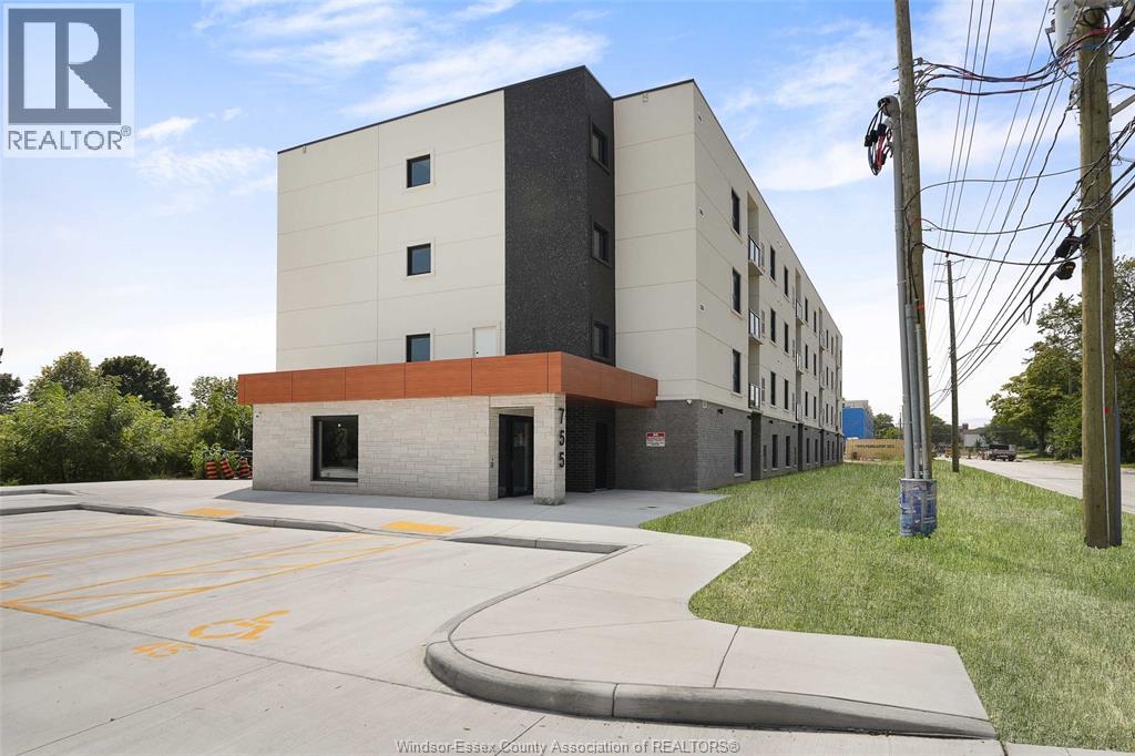 705 Grand Marais Unit# 107, Windsor, Ontario  N8X 3H8 - Photo 1 - 26016189