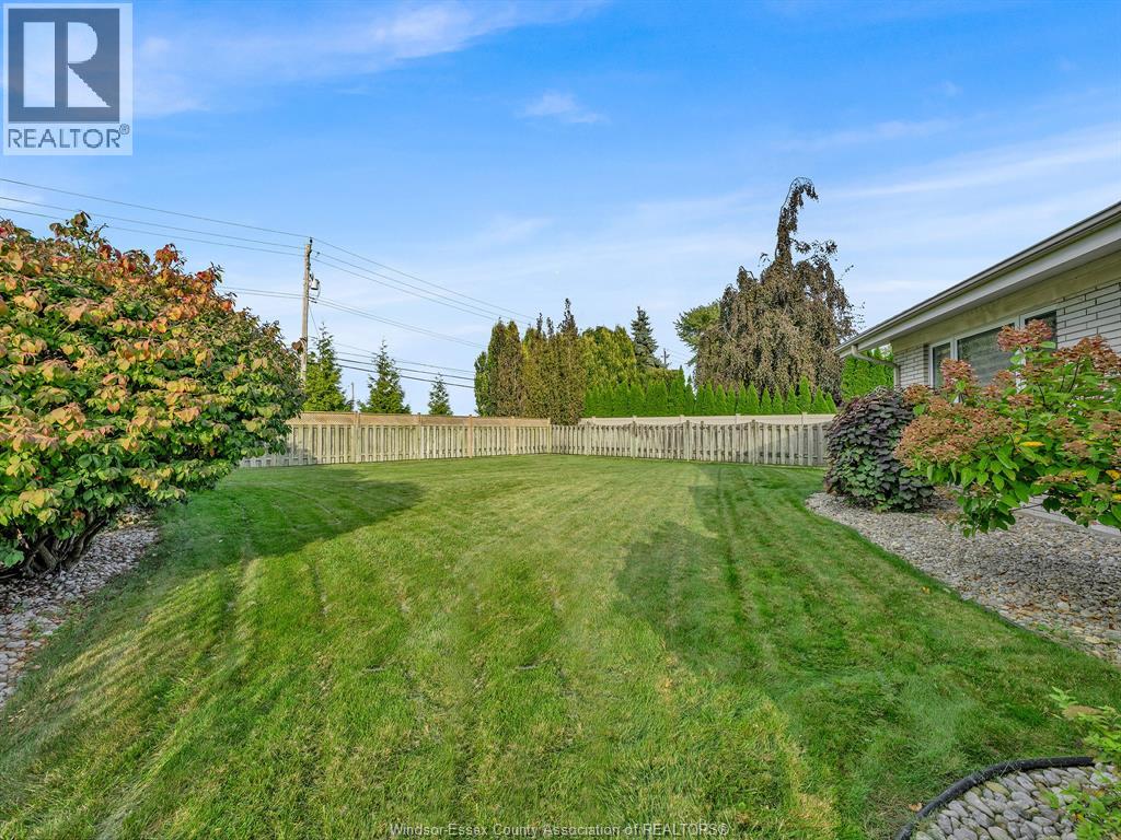 7 Longbeach Drive, Leamington, Ontario  N8H 4H9 - Photo 45 - 26016163