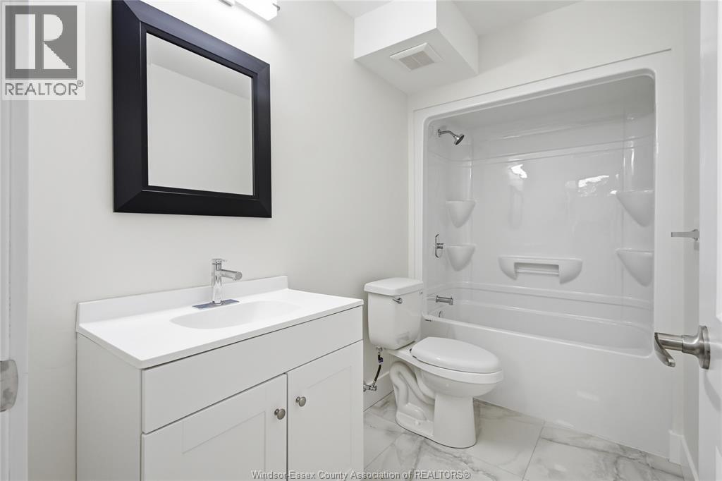 2490 George Avenue Unit# Lower, Windsor, Ontario  N8W 4M5 - Photo 11 - 26016171