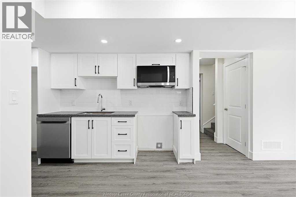 2490 George Avenue Unit# Lower, Windsor, Ontario  N8W 4M5 - Photo 8 - 26016171