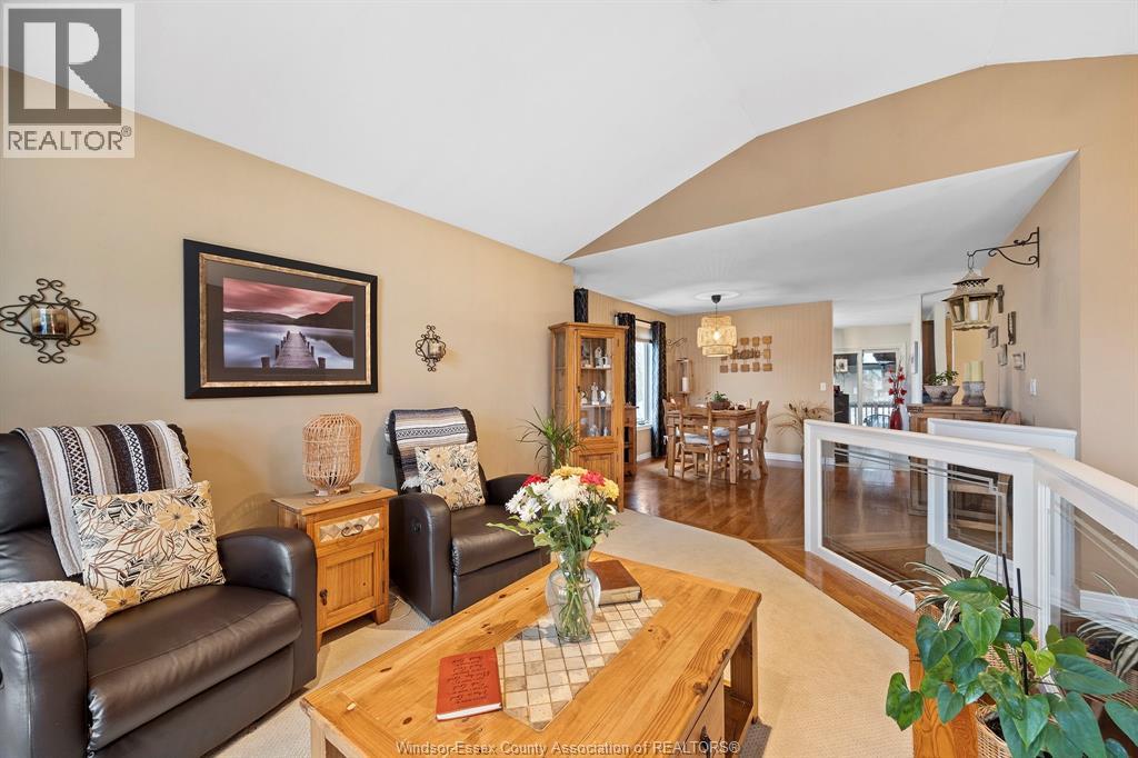 12123 Cranbrook, Tecumseh, Ontario  N8N 2M1 - Photo 3 - 26016206