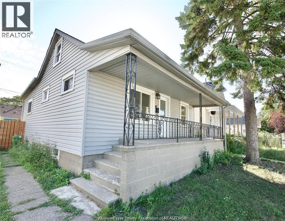 1636 CADILLAC, Windsor, Ontario