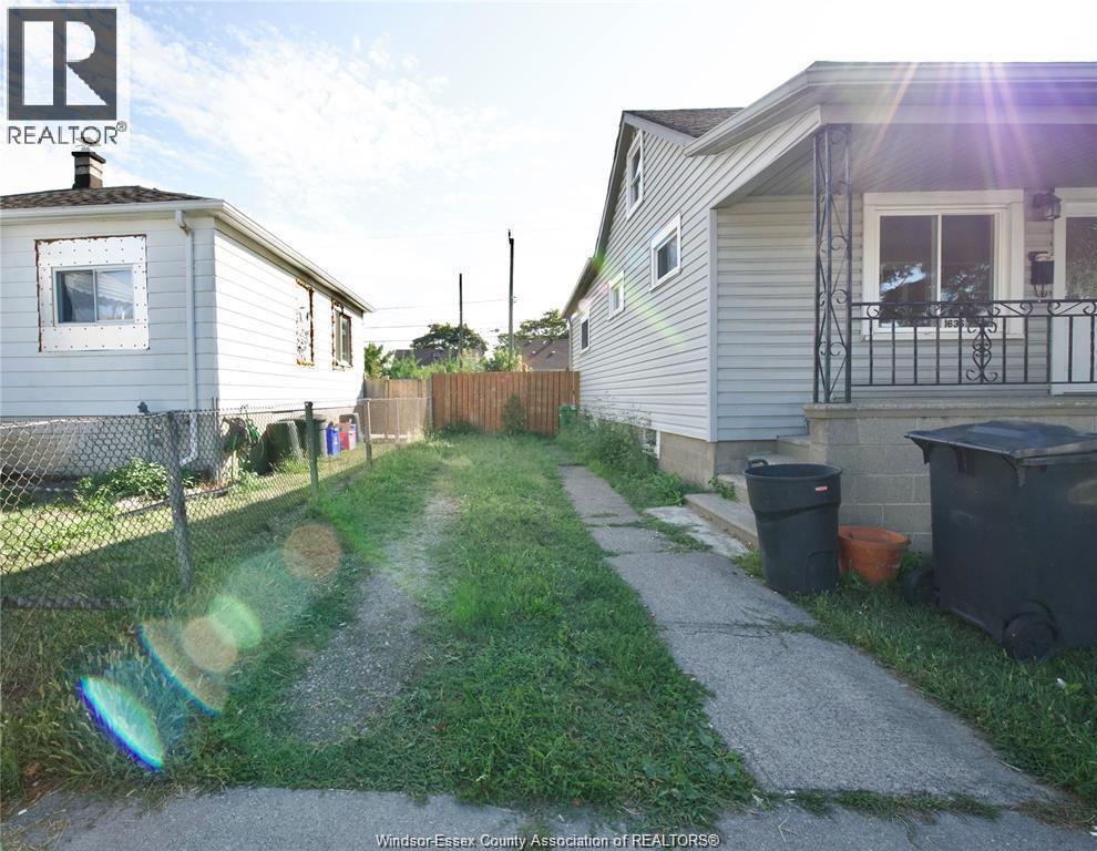 1636 Cadillac, Windsor, Ontario  N8Y 2V5 - Photo 3 - 26016223