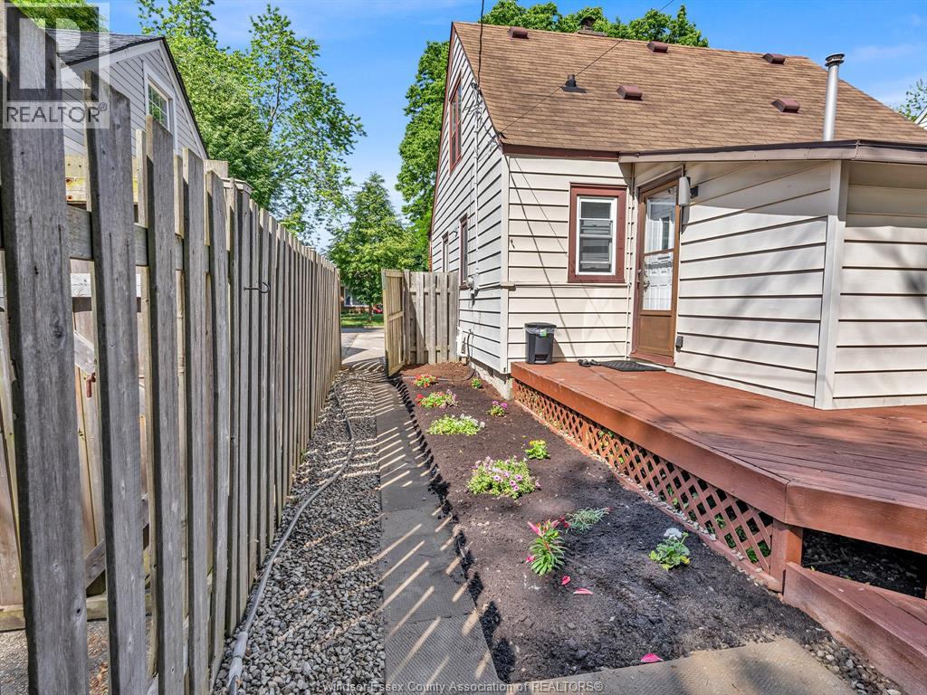 1218 California Avenue, Windsor, Ontario  N9B 2Z9 - Photo 26 - 26016214