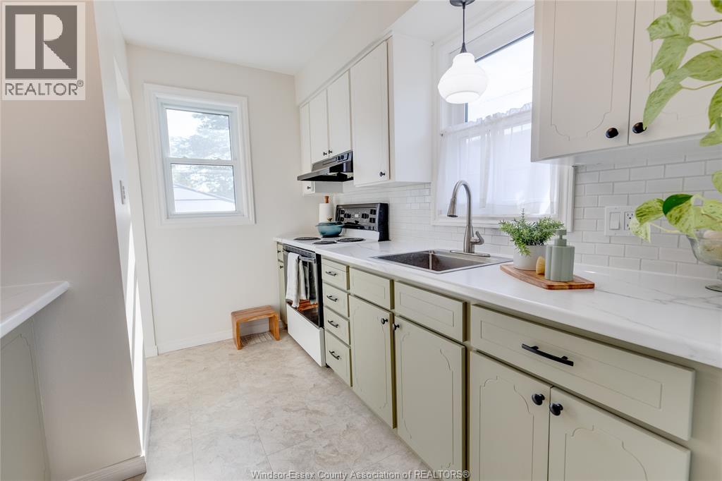 2790 Randolph Avenue, Windsor, Ontario  N9E 3C9 - Photo 15 - 26016225