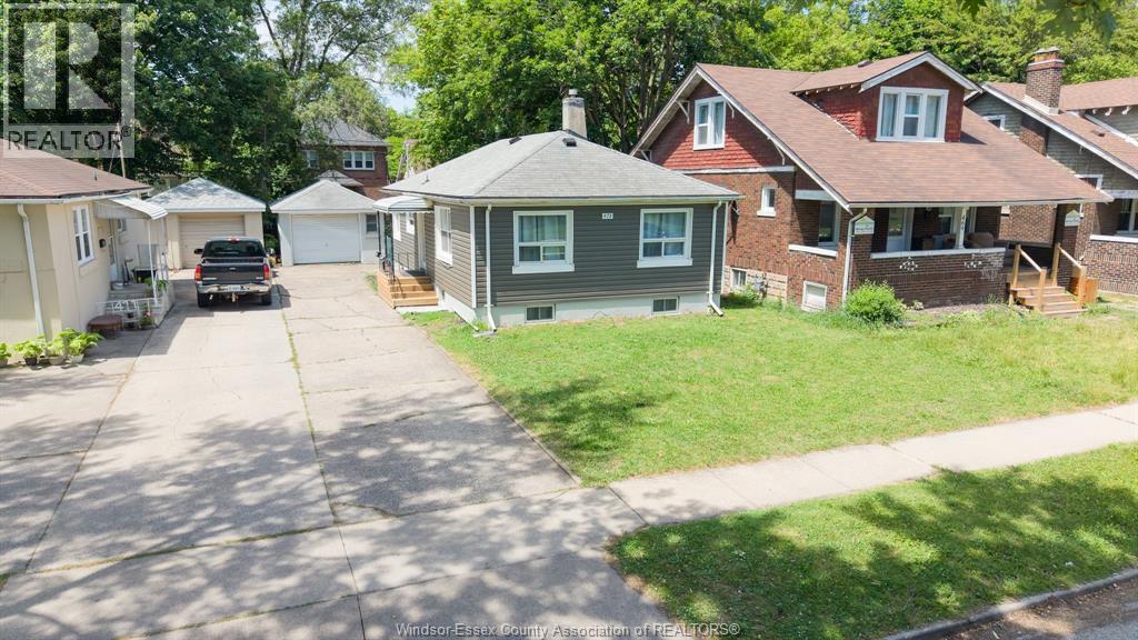 473 Indian Road, Windsor, Ontario  N9C 2M3 - Photo 2 - 26016192