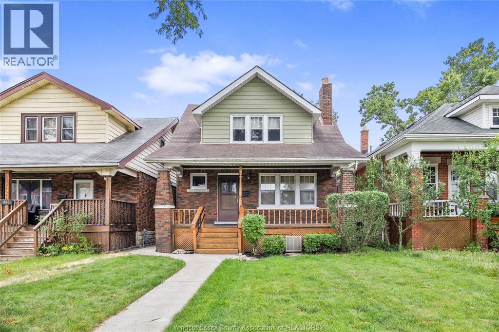 947 Bruce Avenue, Windsor, Ontario  N9A 4X8 - Photo 1 - 26016253