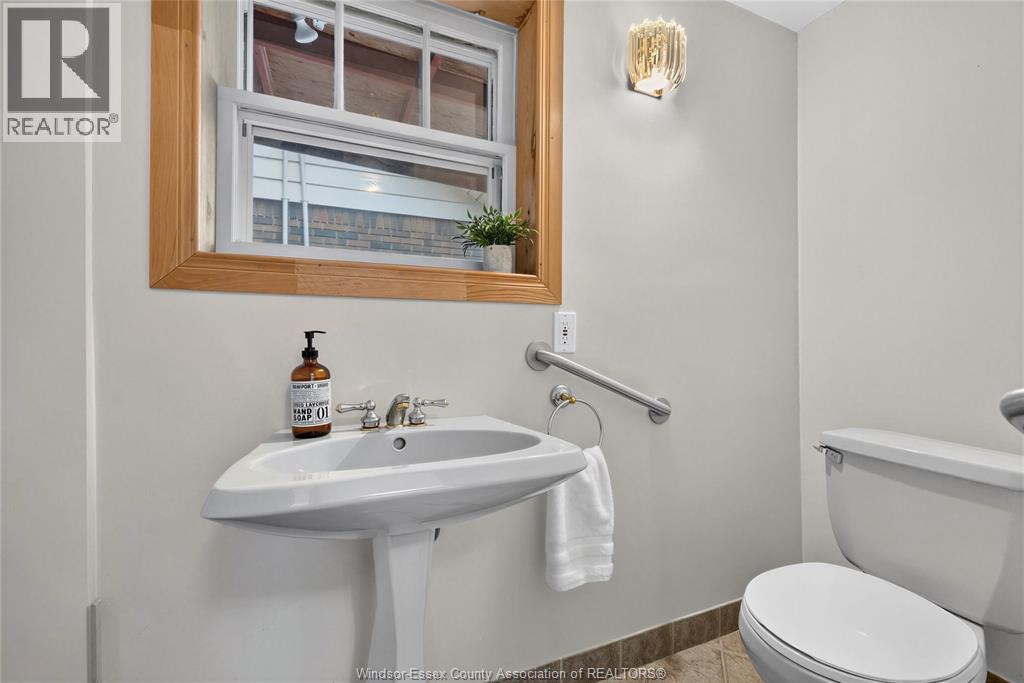 947 Bruce Avenue, Windsor, Ontario  N9A 4X8 - Photo 19 - 26016253