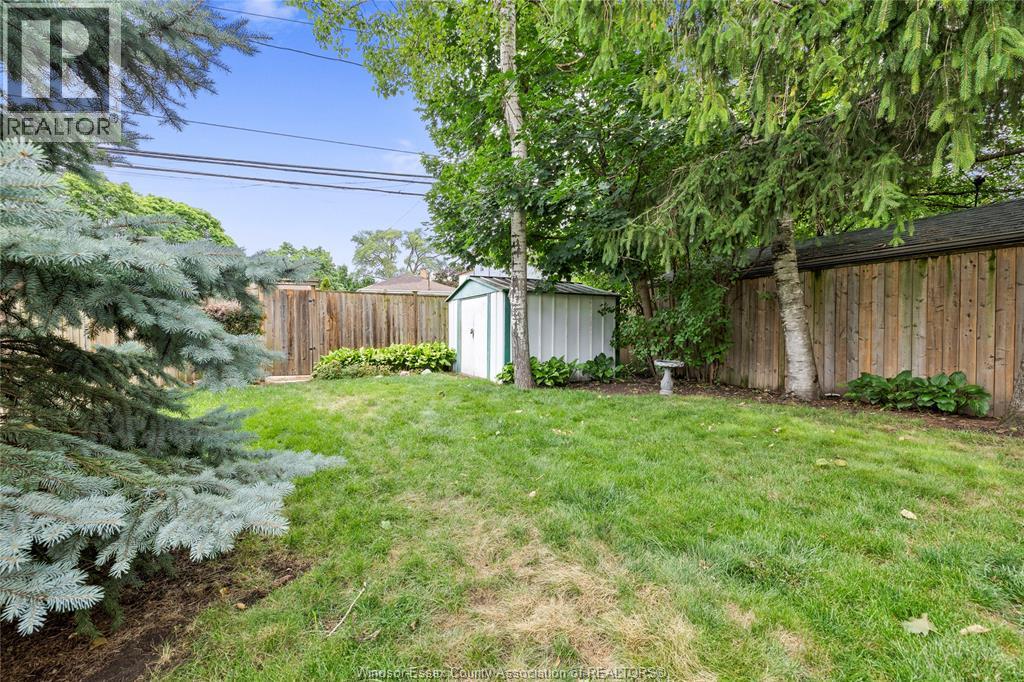 947 Bruce Avenue, Windsor, Ontario  N9A 4X8 - Photo 32 - 26016253