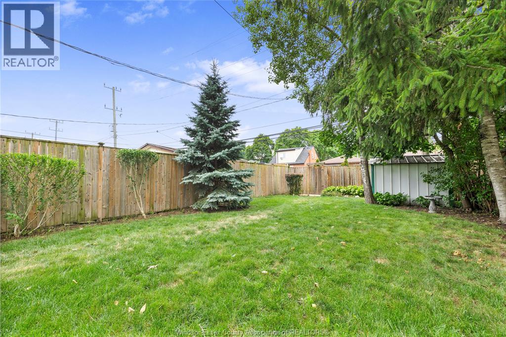 947 Bruce Avenue, Windsor, Ontario  N9A 4X8 - Photo 35 - 26016253
