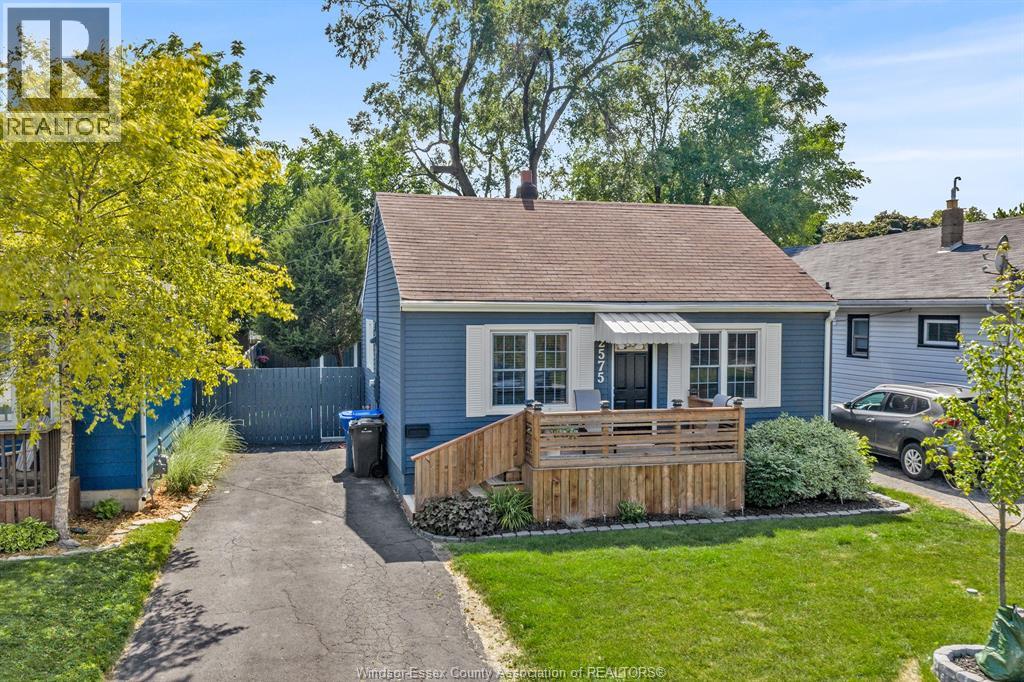 2575 MEIGHEN ROAD, Windsor, Ontario