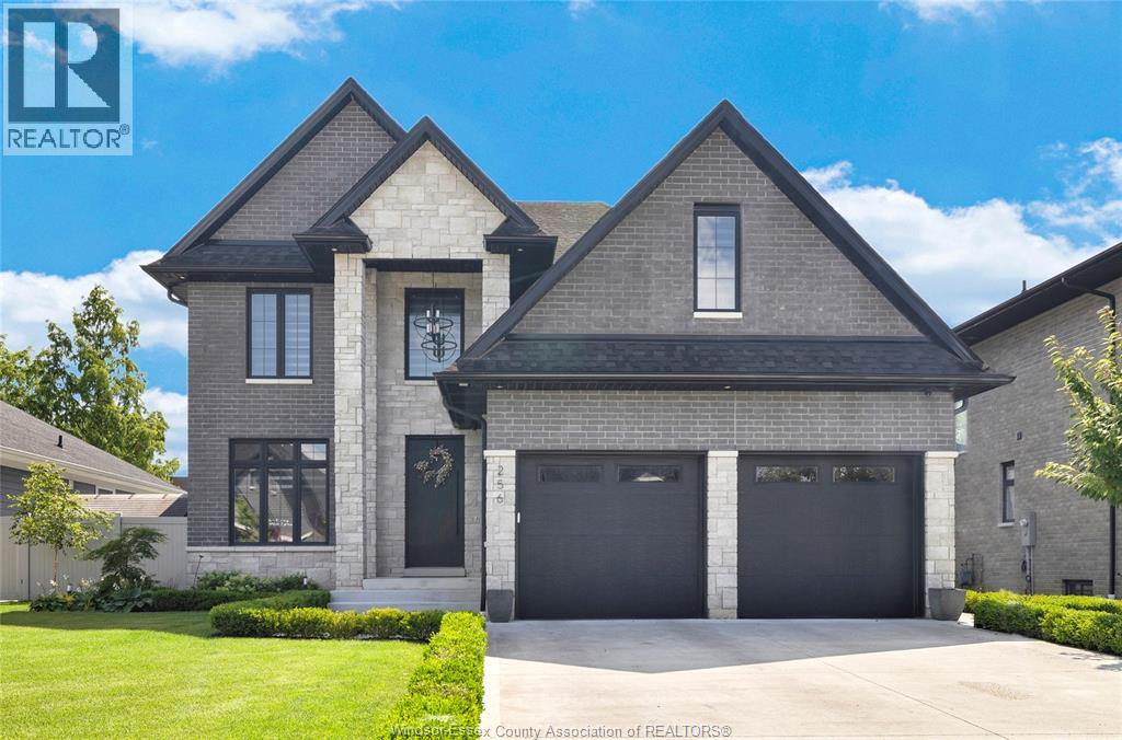 256 XAVIER CIRCLE, Lakeshore, Ontario
