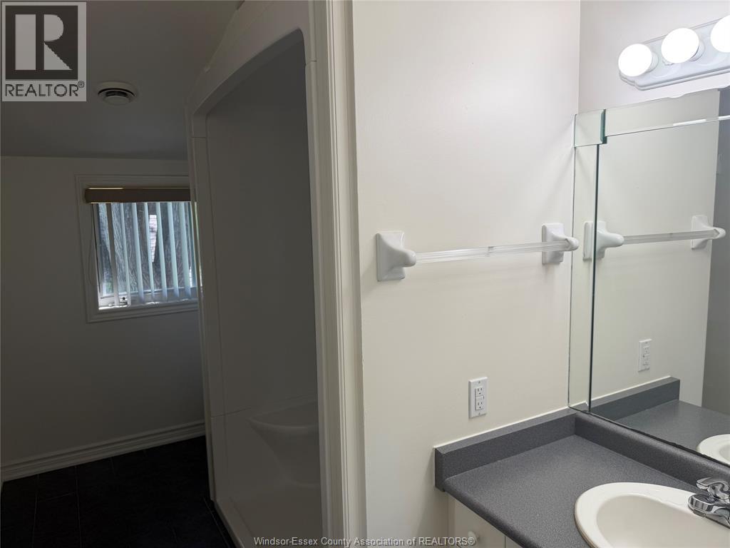 695 Front Road North Unit# Upper, Amherstburg, Ontario  N9V 2V6 - Photo 12 - 26016294