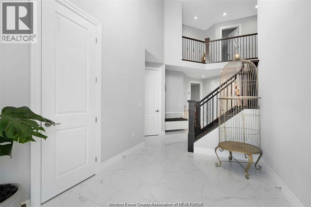 530 Donlon, Lasalle, Ontario  N9J 3Y3 - Photo 4 - 26016291