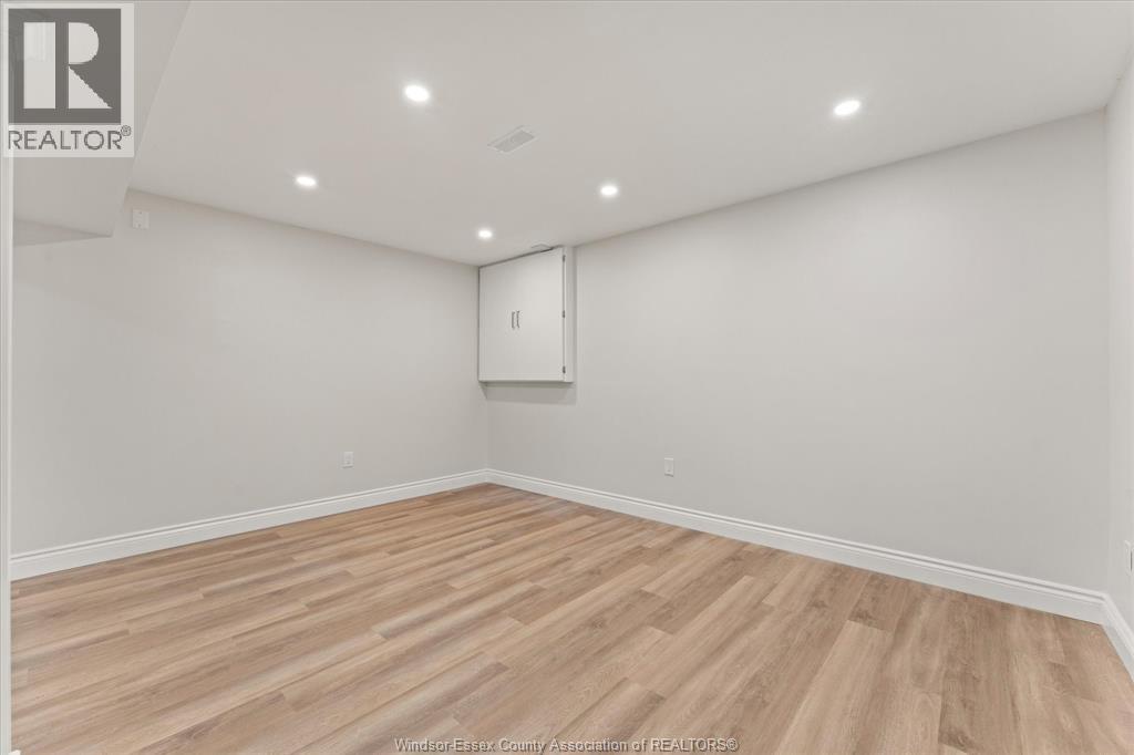 910 St. Luke, Windsor, Ontario  N9J 3J7 - Photo 23 - 26016319
