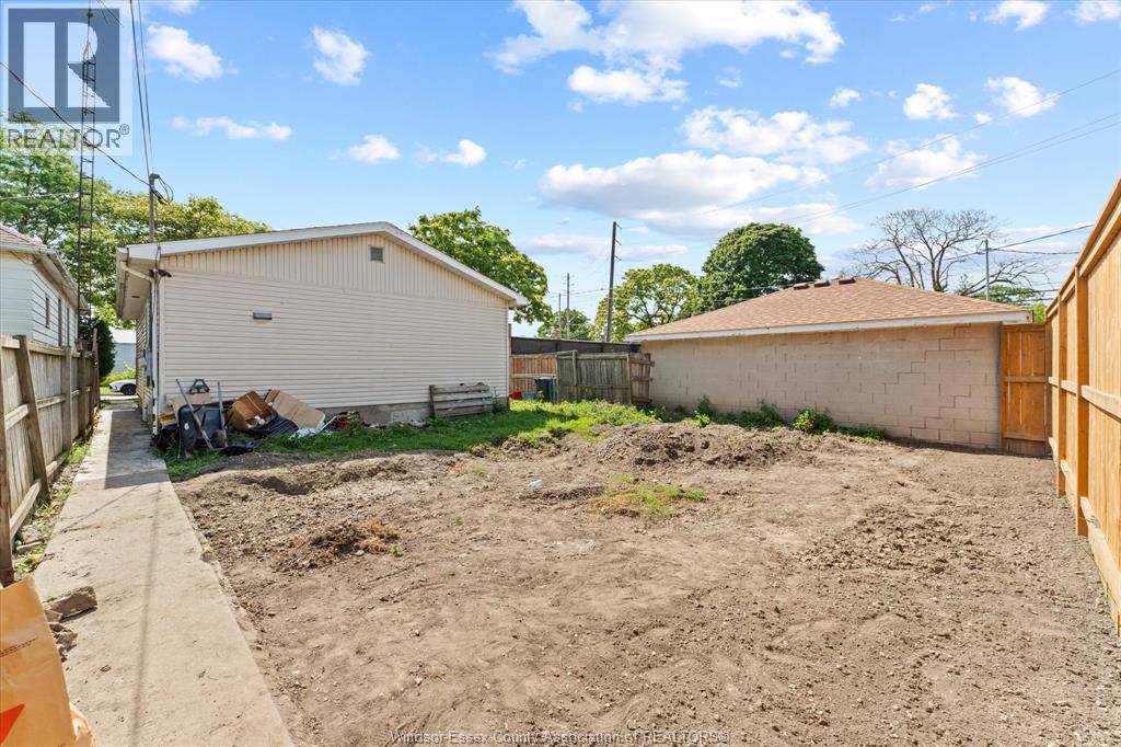 910 St. Luke, Windsor, Ontario  N9J 3J7 - Photo 30 - 26016319