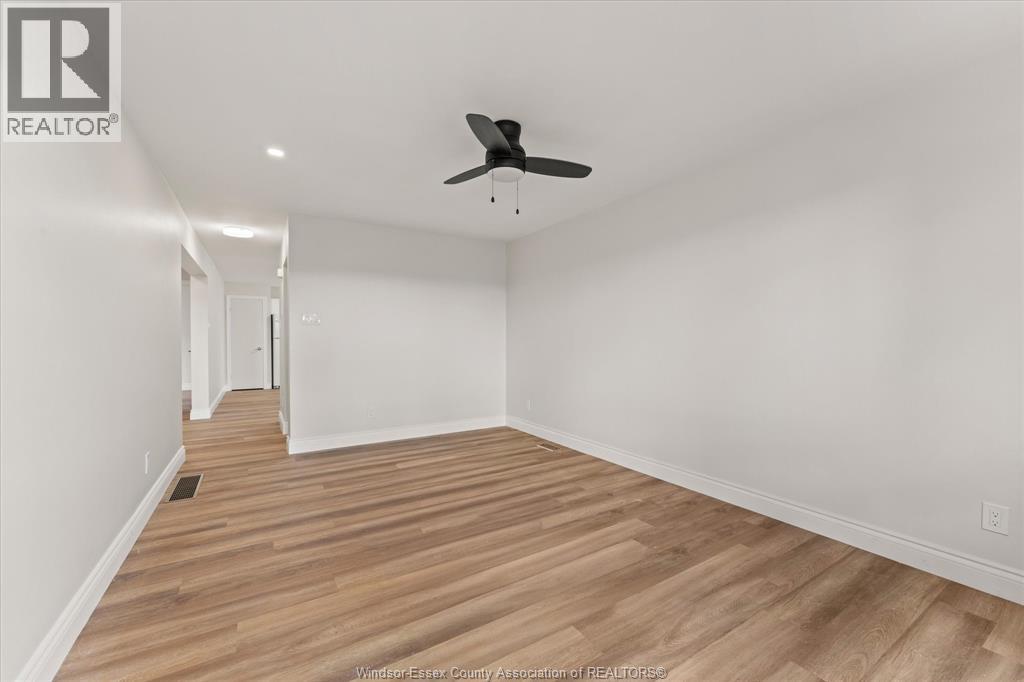 910 St. Luke, Windsor, Ontario  N9J 3J7 - Photo 6 - 26016319