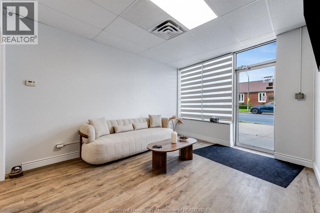 3147 Tecumseh Road East, Windsor, Ontario  N8W 1G9 - Photo 2 - 26016323