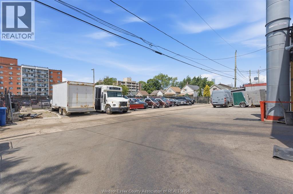 857 Howard Avenue, Windsor, Ontario  N9A 1S1 - Photo 18 - 26015531