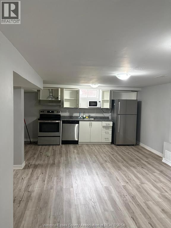 3580 Mckay Unit# Lower, Windsor, Ontario  N9E 2R9 - Photo 4 - 26016372