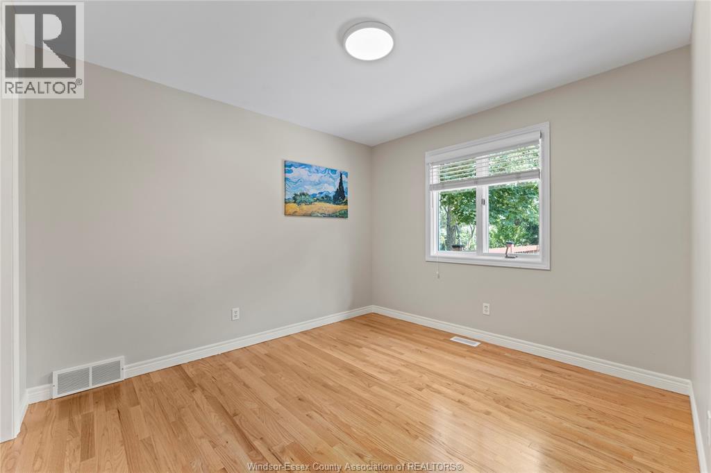 660 Caruso, Windsor, Ontario  N9G 2M6 - Photo 20 - 26016381
