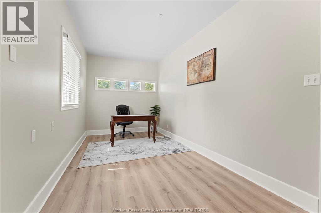 660 Caruso, Windsor, Ontario  N9G 2M6 - Photo 22 - 26016381