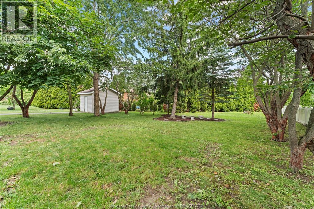 660 Caruso, Windsor, Ontario  N9G 2M6 - Photo 37 - 26016381